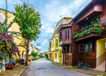 Büyükada Bir Günde Gezilir mi? Günübirlik Adalar Gezisi Yeterli Olur mu?